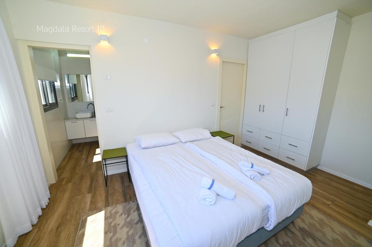 Yalarent Magdala Resort- Luxury Suites With Pool Or Jacuzzi With Sea View 미그달 외부 사진