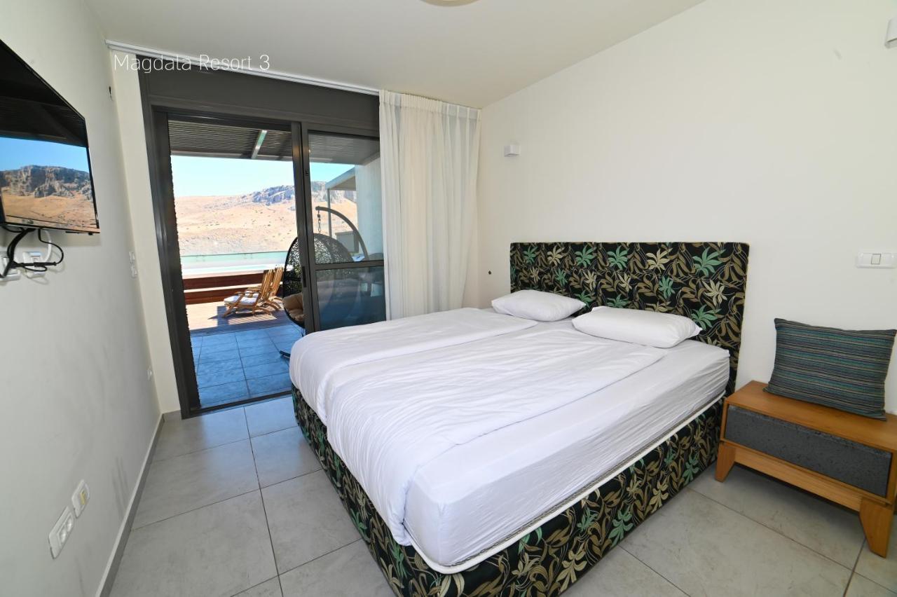 Yalarent Magdala Resort- Luxury Suites With Pool Or Jacuzzi With Sea View 미그달 외부 사진
