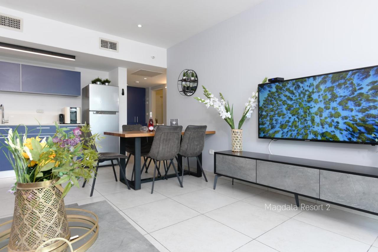 Yalarent Magdala Resort- Luxury Suites With Pool Or Jacuzzi With Sea View 미그달 외부 사진