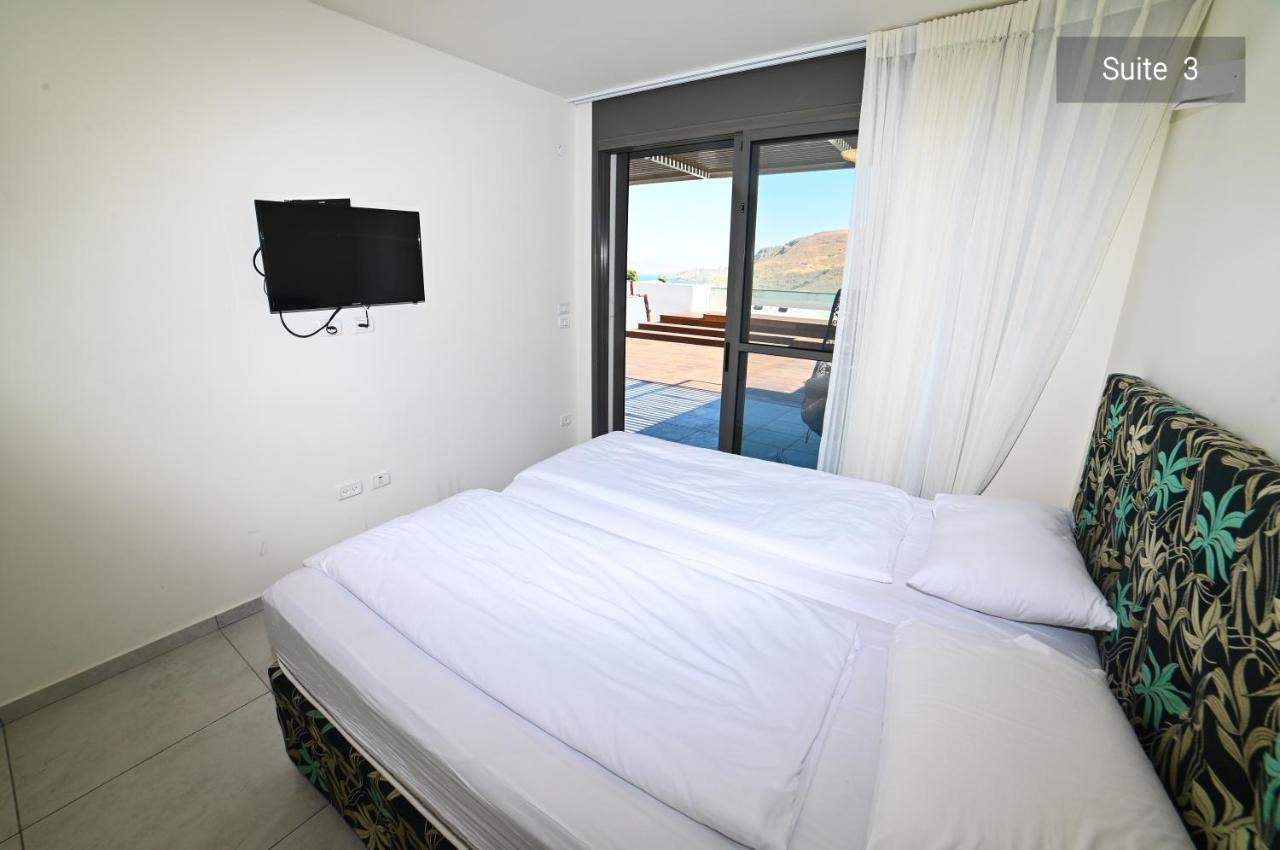 Yalarent Magdala Resort- Luxury Suites With Pool Or Jacuzzi With Sea View 미그달 외부 사진