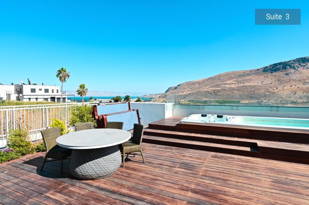Yalarent Magdala Resort- Luxury Suites With Pool Or Jacuzzi With Sea View 미그달 외부 사진
