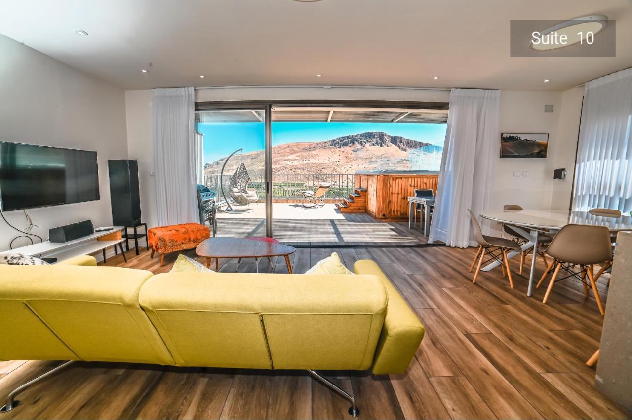 Yalarent Magdala Resort- Luxury Suites With Pool Or Jacuzzi With Sea View 미그달 외부 사진