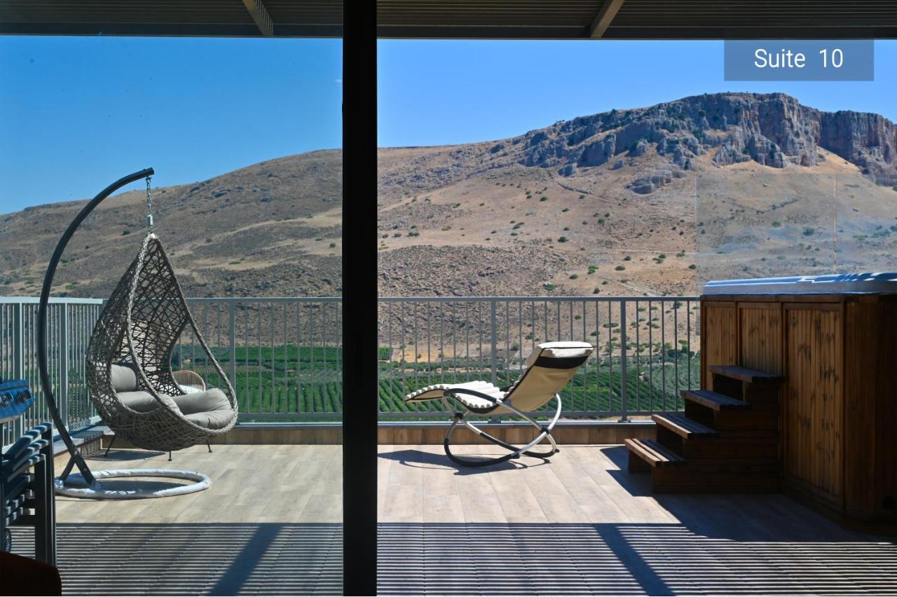 Yalarent Magdala Resort- Luxury Suites With Pool Or Jacuzzi With Sea View 미그달 외부 사진